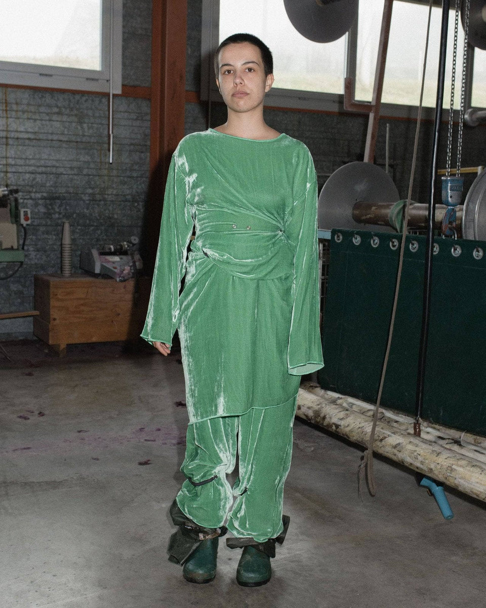 Baserange Unir Velvet dress in Vella Green – kyo journal
