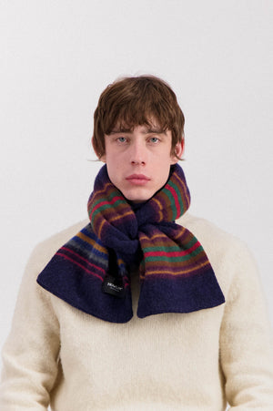 HOWLIN' College Fun Scarf