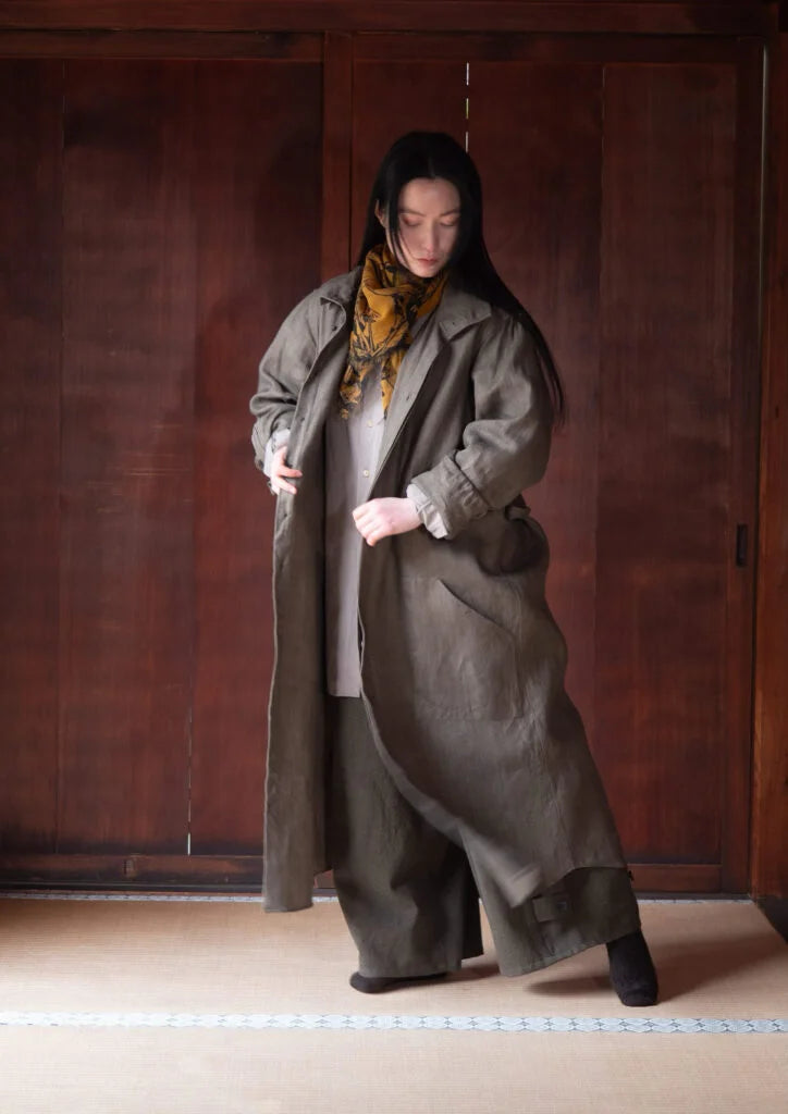 TOKIARI 'PHANTOM' HIGH-NECK GATHERD SHIRT COAT