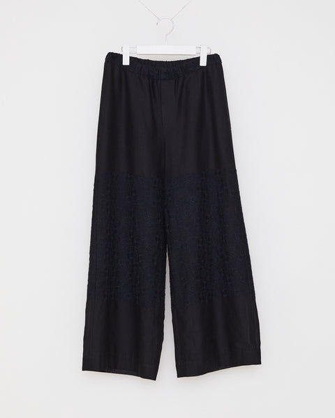 【未使用】aiko着maturely / Embroidery Pants ANTIPAST EMBROIDERY PANTS – kyo journal