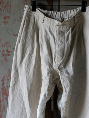 TOKIARI 'JAN' THREE-TUCK CIRCULAR CROTCH WIDE PANTS
