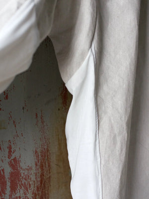 TOKIARI 'JAN' THREE-TUCK CIRCULAR CROTCH WIDE PANTS