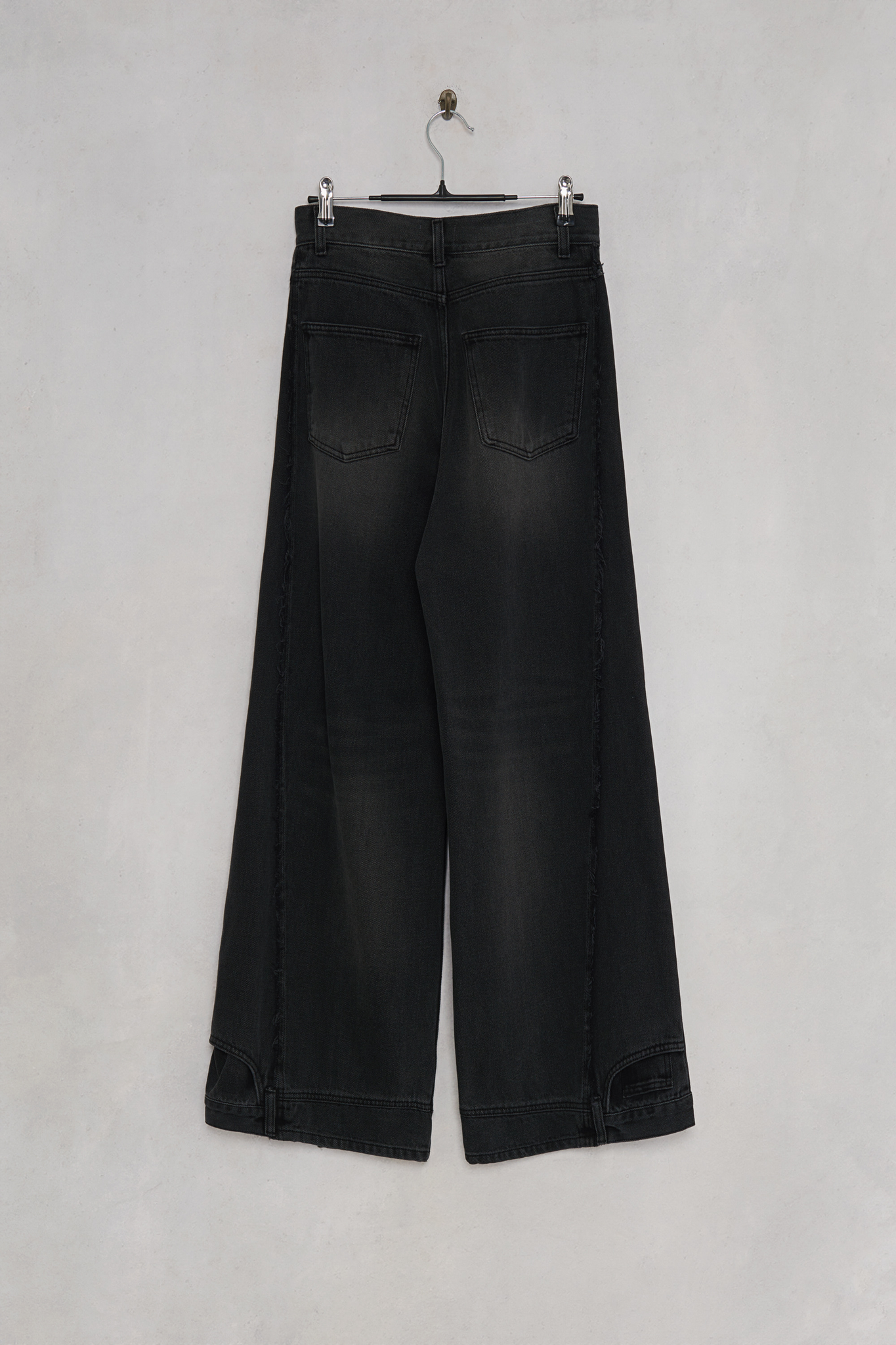 THEILMA Dozi Reconstructed Jeans