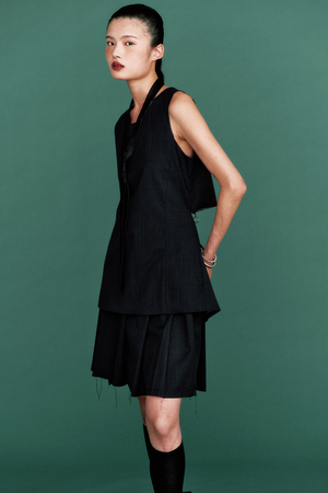 THEILMA Mimi Two‑Way Long Vest