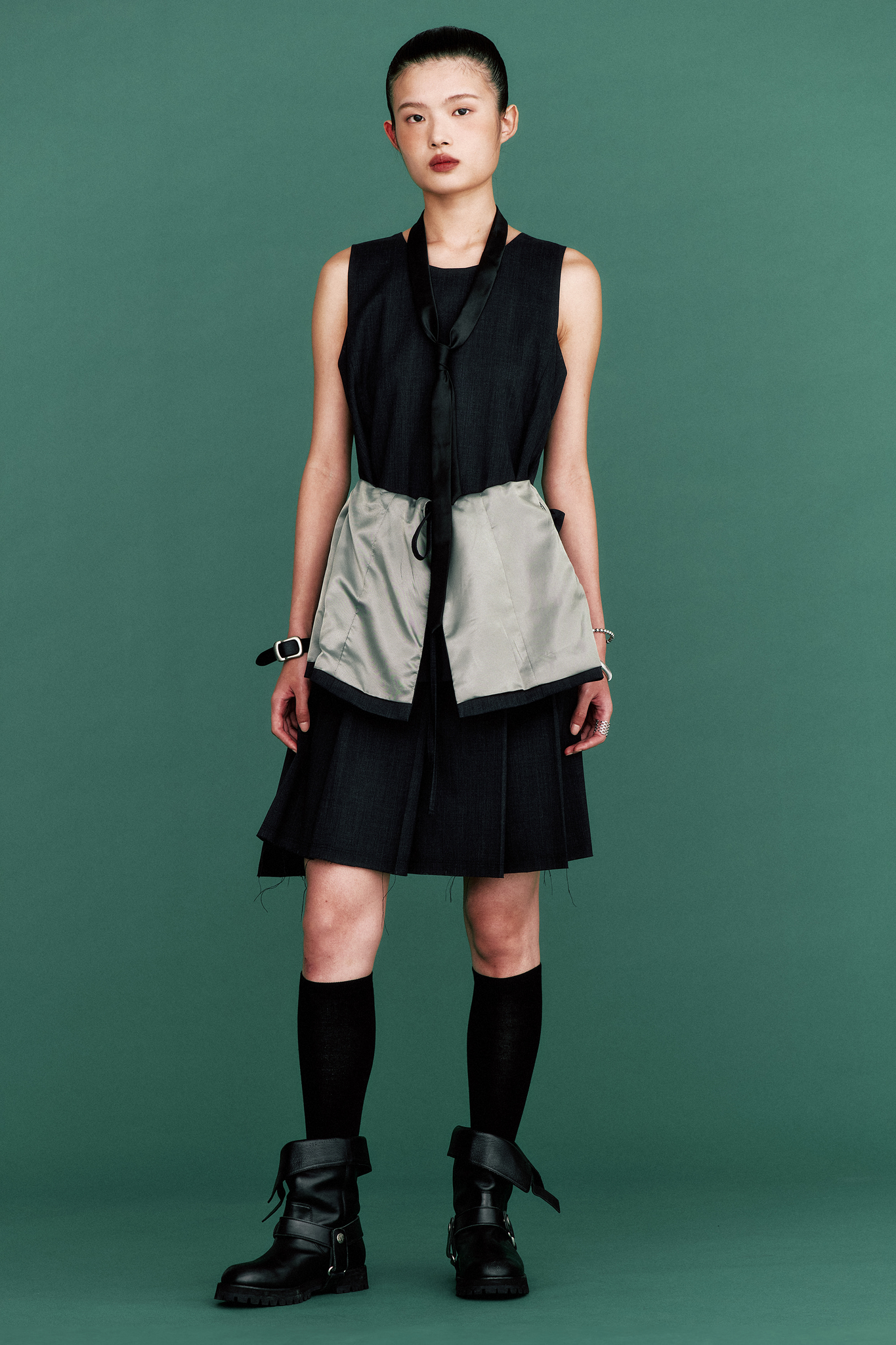 THEILMA Mimi Two‑Way Long Vest