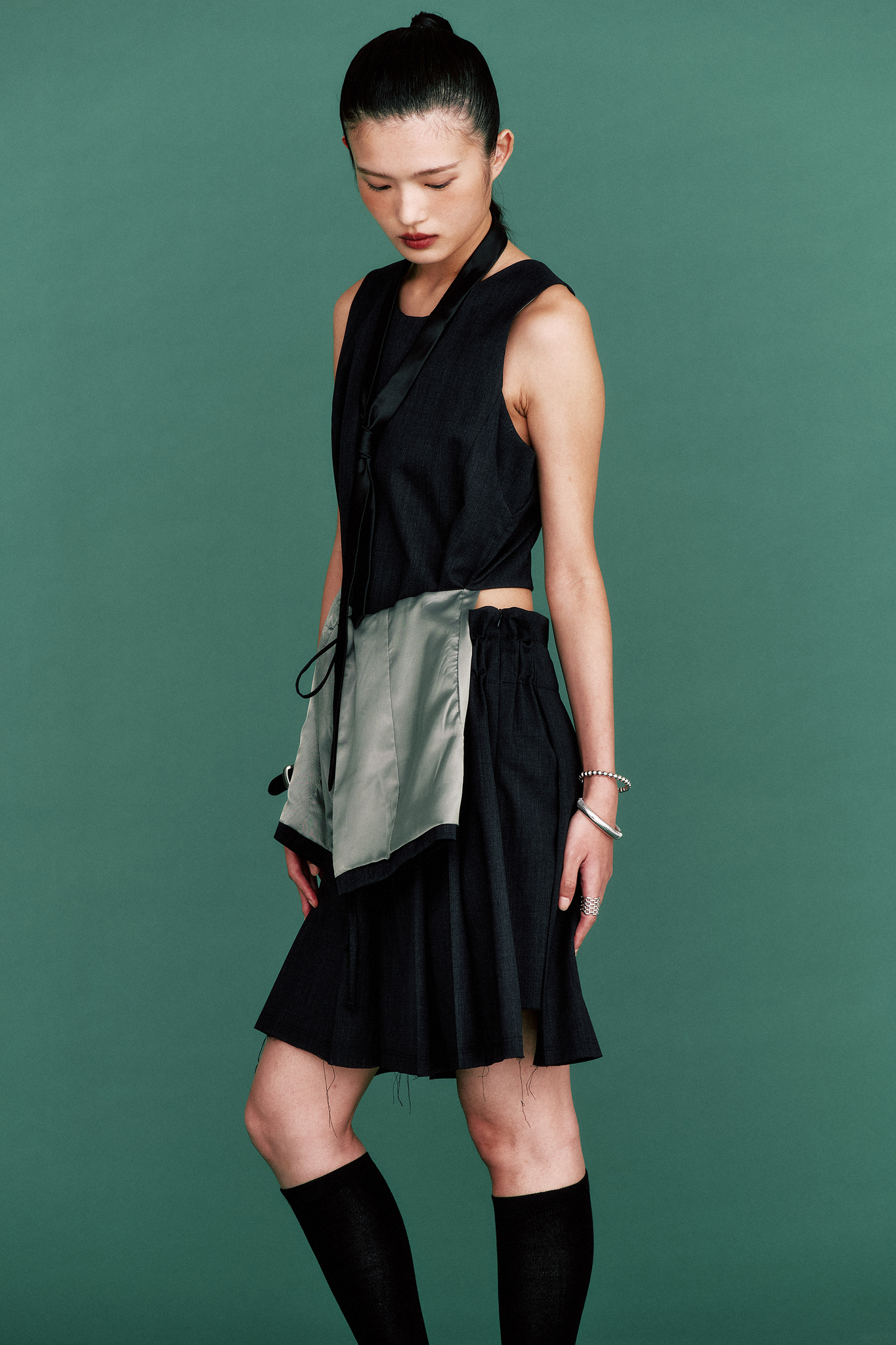 THEILMA Mimi Two‑Way Long Vest