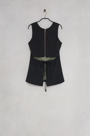 THEILMA Mimi Two‑Way Long Vest