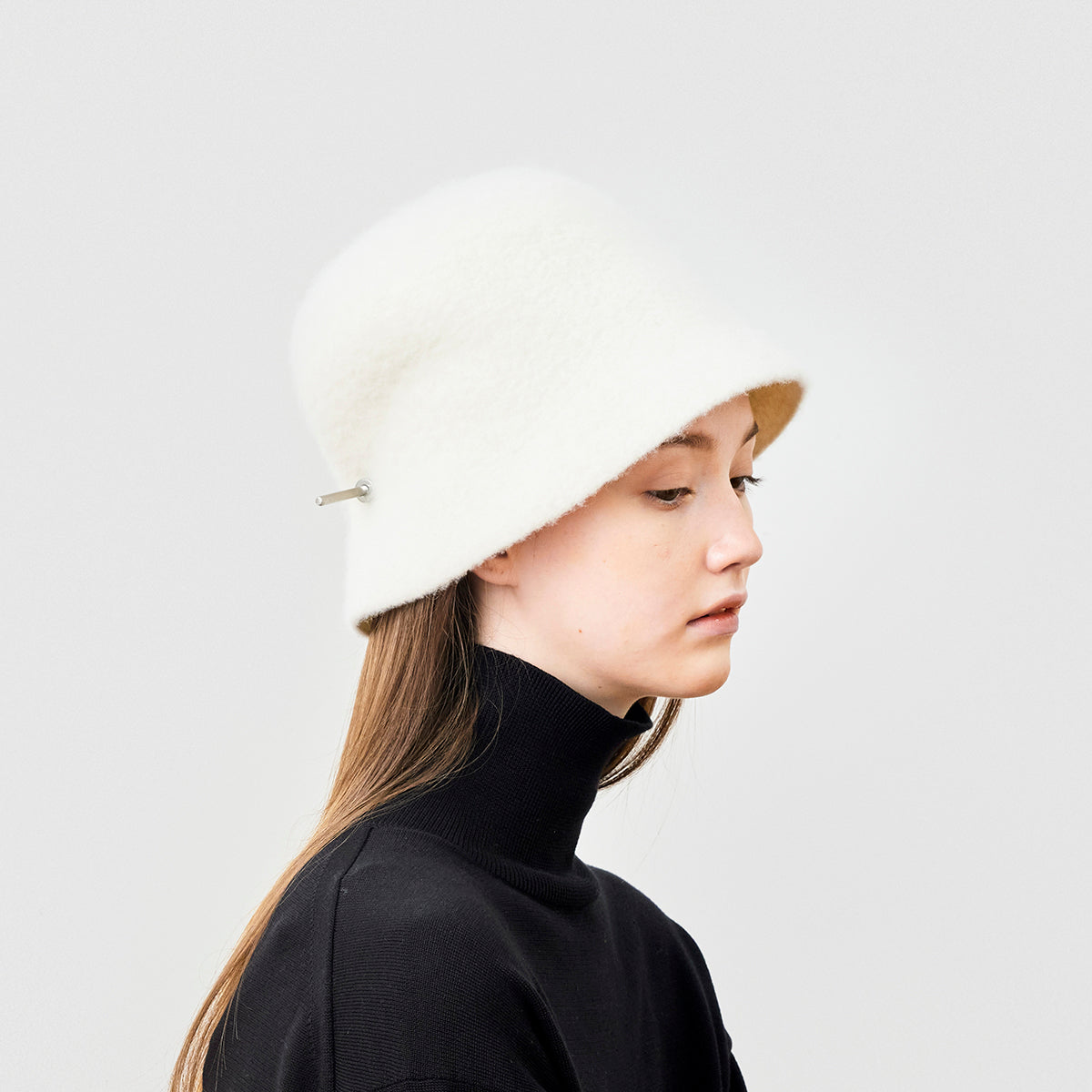 mature ha bell hat stainless steel stick cashmere white
