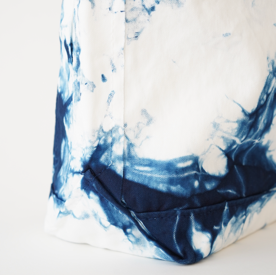 TEMBEA BAGUETTE TOTE TIE-DYE