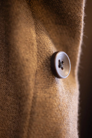 TOKIARI 'PHANTOM' HIGH-NECK GATHERD SHIRT COAT