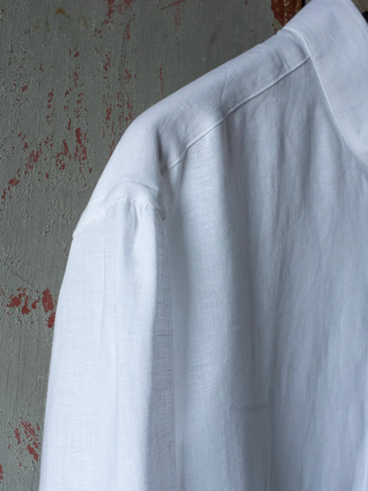 TOKIARI 'TOBARI' DOUBLE BUTTON COLLAR GATHERED SHIRT