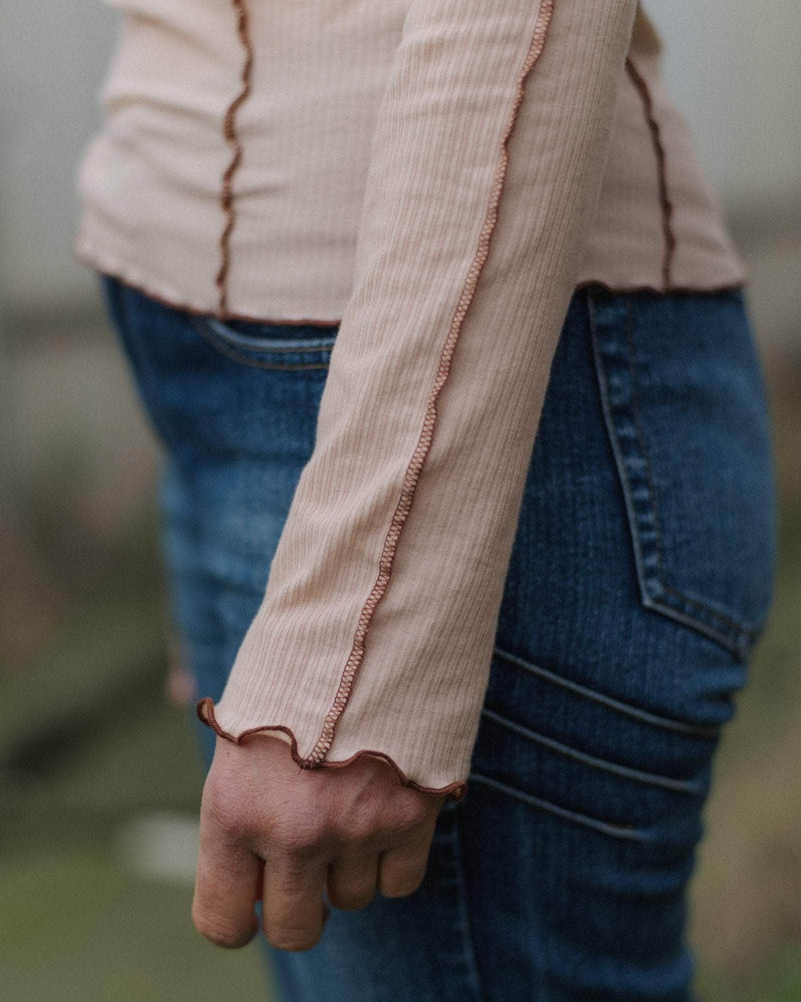 Baserange Omato Long Sleeve Tee tin beige