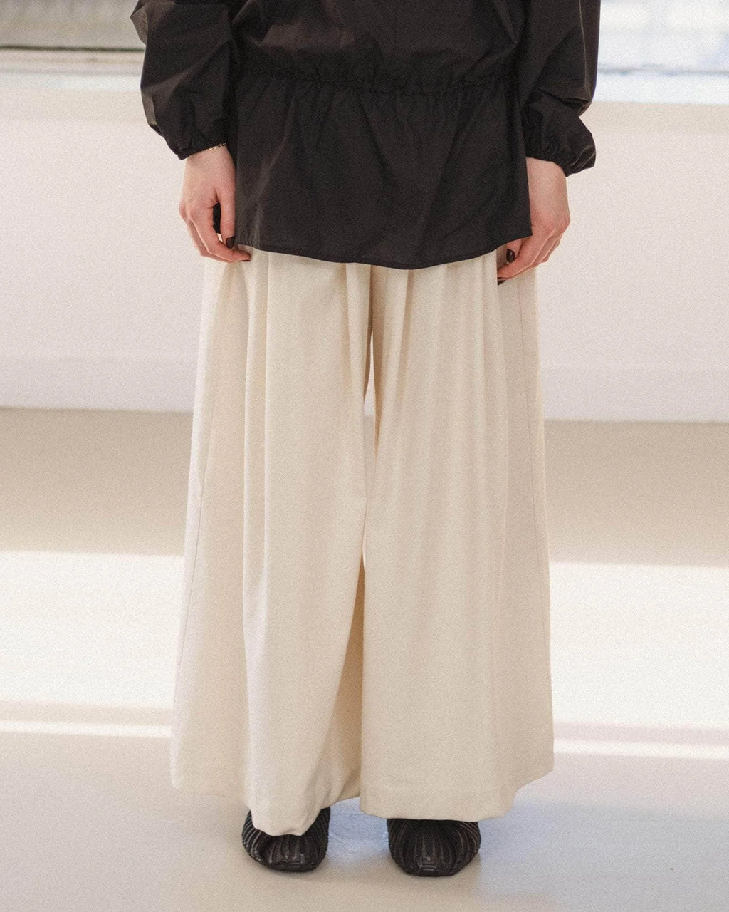 Baserange Avi Pants - Wild Silk undyed