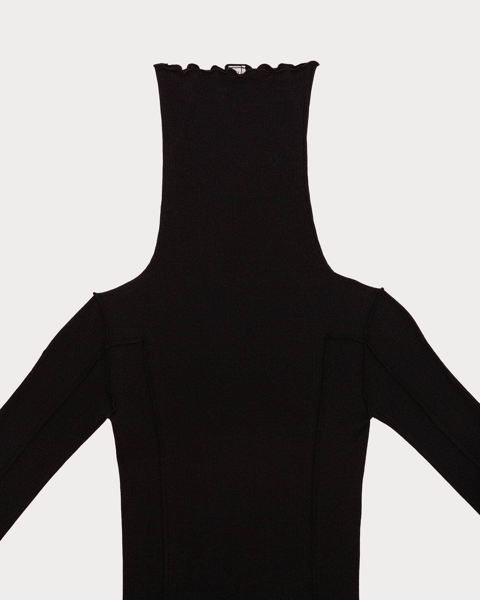 Baserange Omato Turtle neck Black