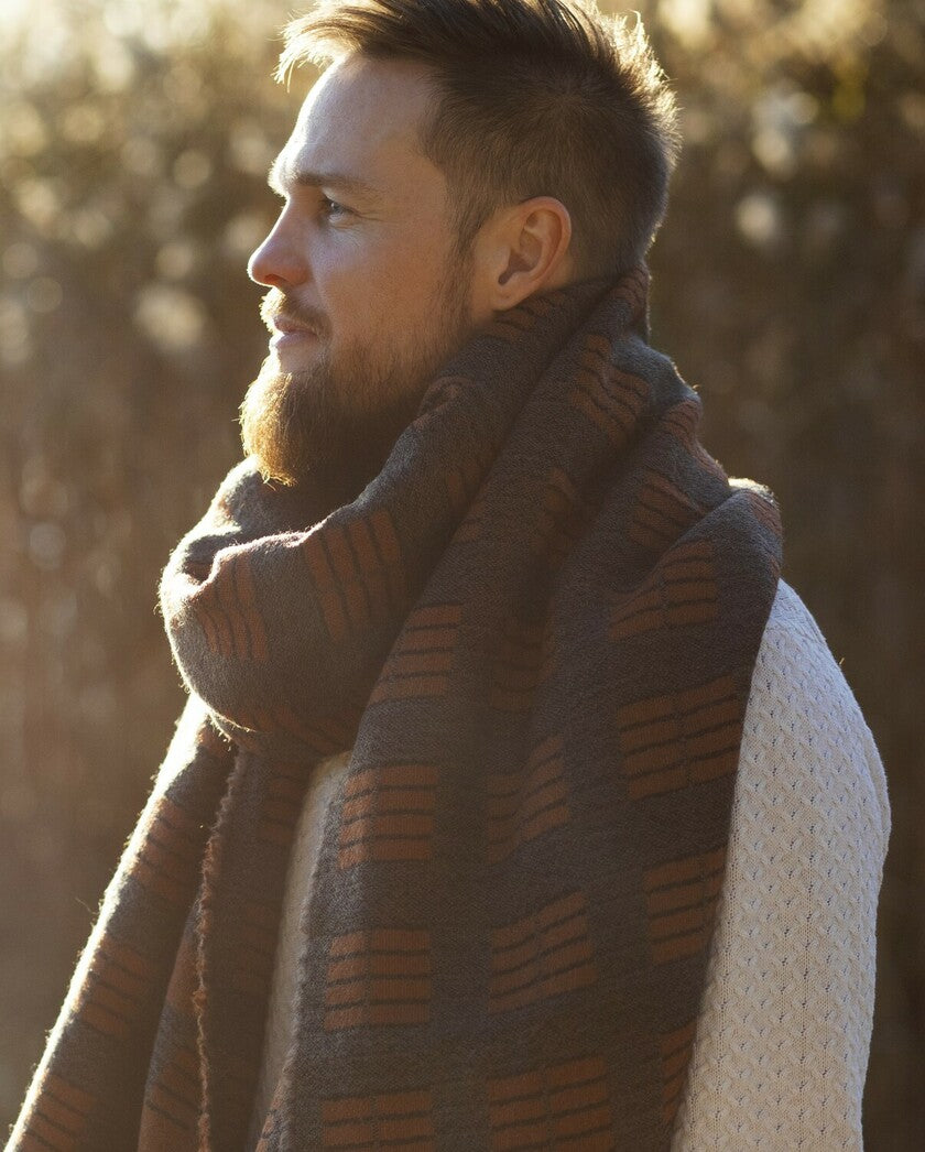 Lapuan Kankurit TÖÖLÖ wool scarf
