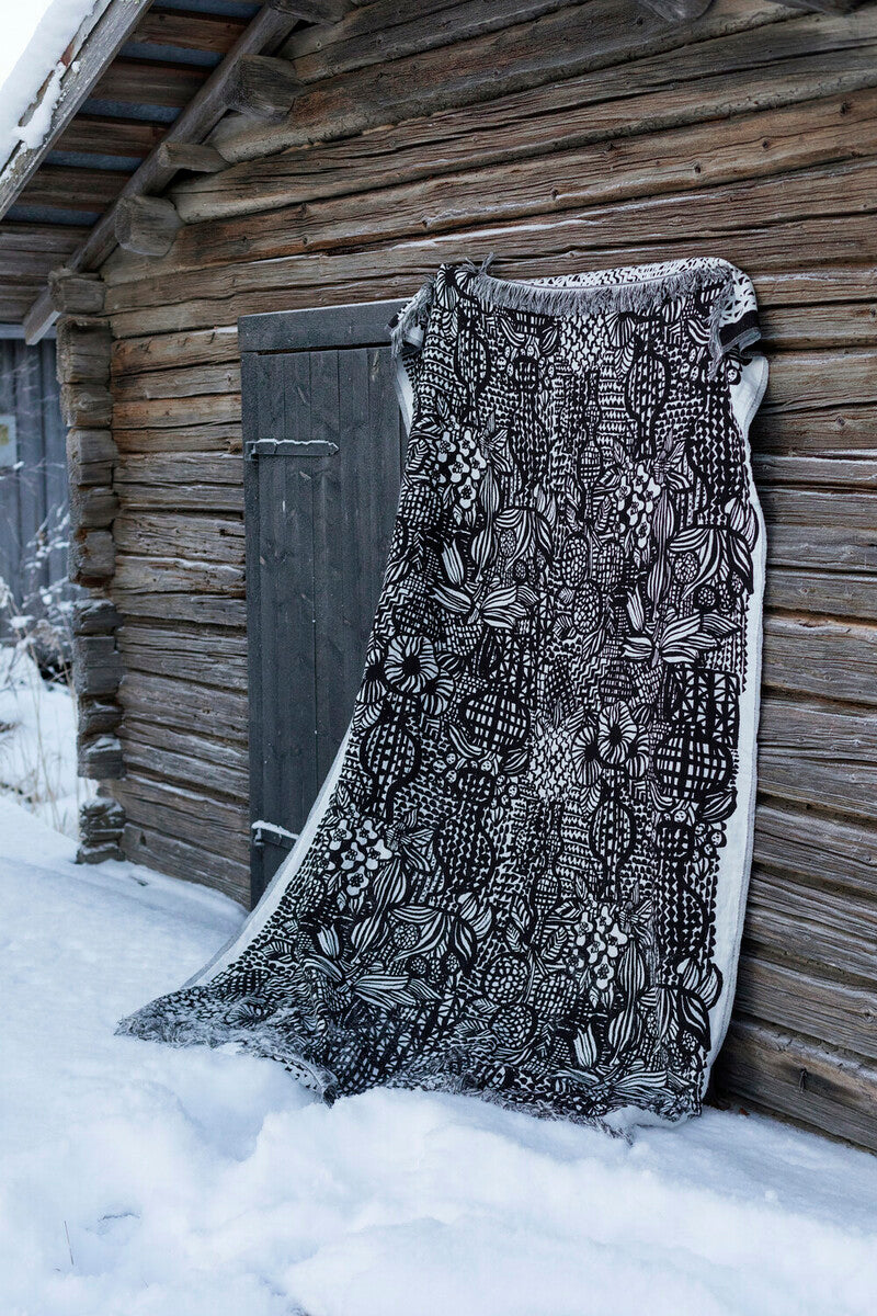 Lapuan Kankurit Veranta cotton & linen tablecloth / blanket, black