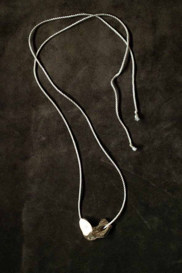 LEPAGÓN NECKLACE 35/25 white cord