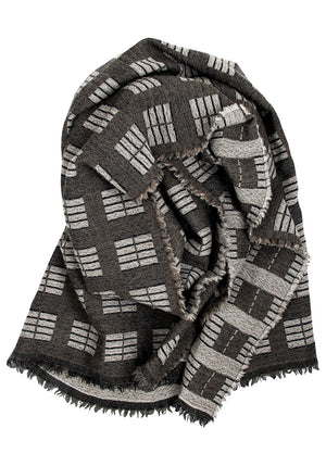 Lapuan Kankurit TÖÖLÖ wool scarf