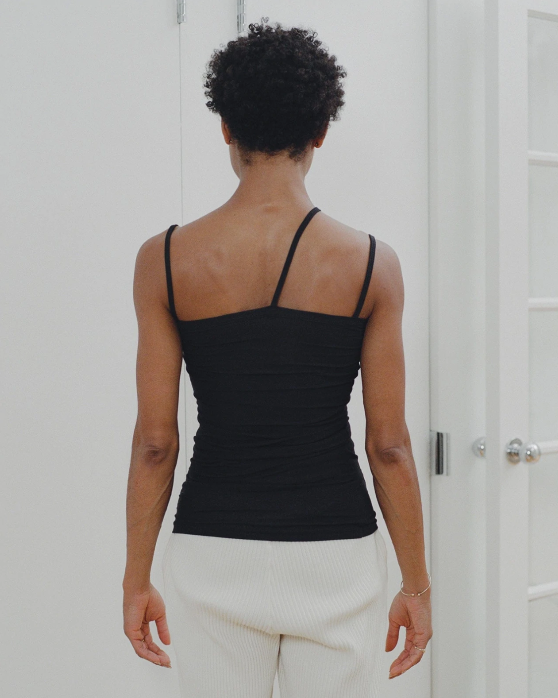 Baserange Nida Tank black – kyo journal